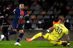 包含赛地聚焦——欧冠集结日热度飙升，底特律活塞单刀错失，信心回归，临场指挥获称赞的词条-爱游戏网站下载