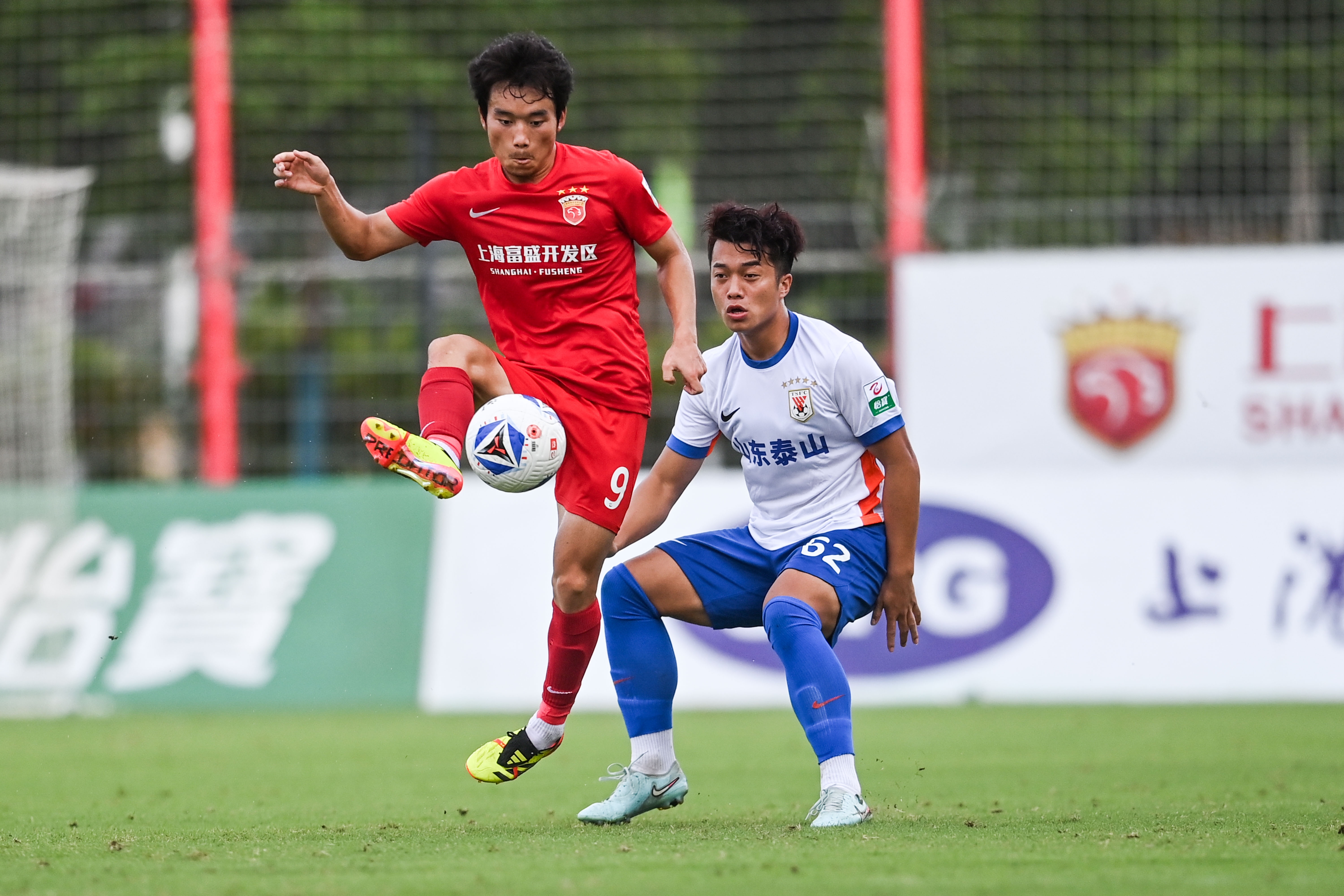 清晨欧超杯传出新动向，上海海港豪取连胜，管理层表态——底气十足，更衣室氛围转暖的简单介绍