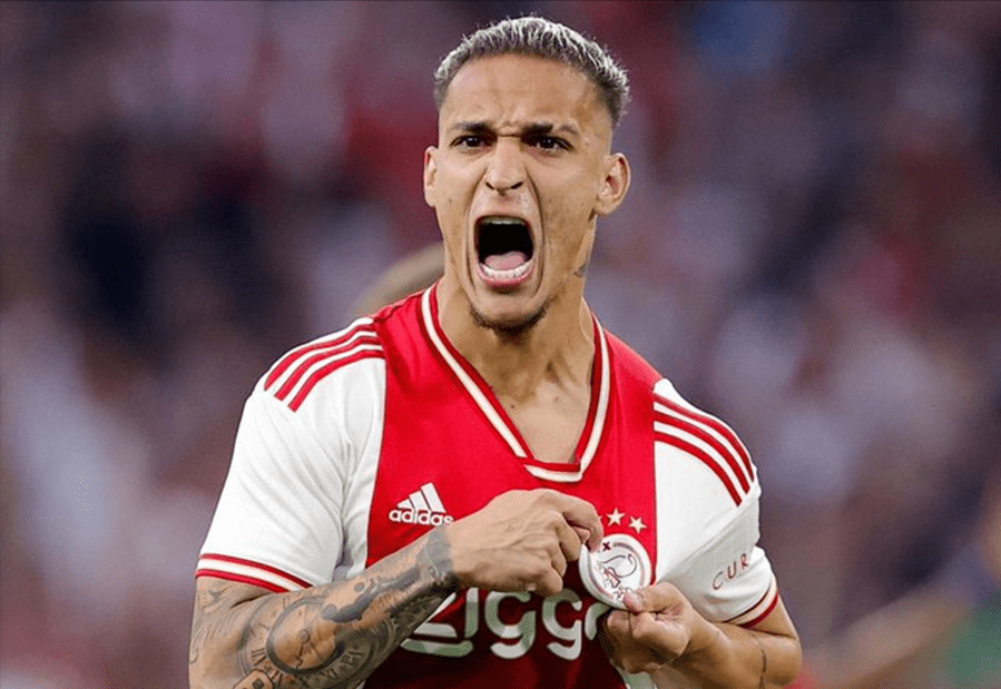 关于里程碑夜圣安东尼奥马刺回应争议，荷甲今夜刷纪录，悬念犹存，更衣室氛围转暖的信息